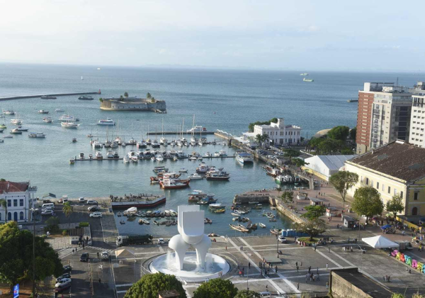 Trânsito é alterado no Comércio para show de Léo Santana nesta quinta-feira (20)