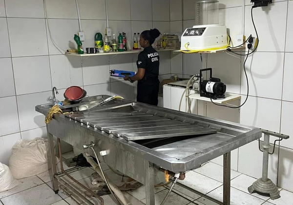 Fiscalização notifica três funerárias por uso irregular de substâncias químicas