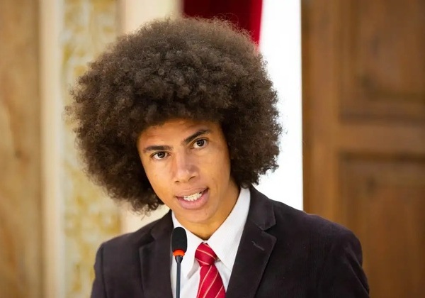 Deputado do PT filmado em briga de rua diz que sofreu racismo