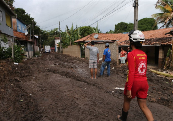 Governo mobiliza equipes e reforça ações de apoio após chuvas intensas na Bahia