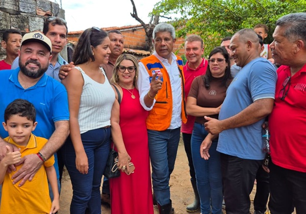 Jerônimo Rodrigues acompanha e reforça ações emergenciais do governo da Bahia após fortes chuvas