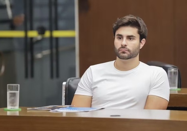 Sobrinho de Dilma aciona PGR por viagem de deputados a El Salvador paga pela Câmara