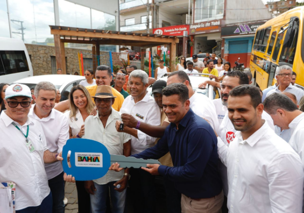 Governo entrega pavimentação e amplia serviços públicos na Chapada diamantina