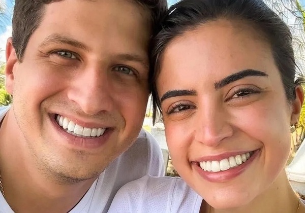 Prefeito de Recife, João Campos anuncia noivado com deputada Tabata Amaral