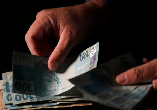 Mercado reduz previsão da inflação para 4,43% este ano