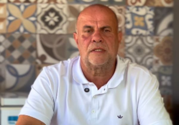 Prefeito anuncia redução de salários da gestão em mais de 50% para enfrentar crise financeira