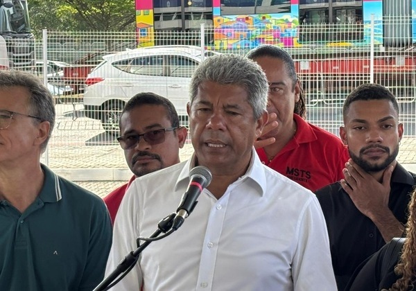 Jerônimo nega que entrega do VLT seja ‘conversa eleitoral’ e diz que prazo foi cumprido