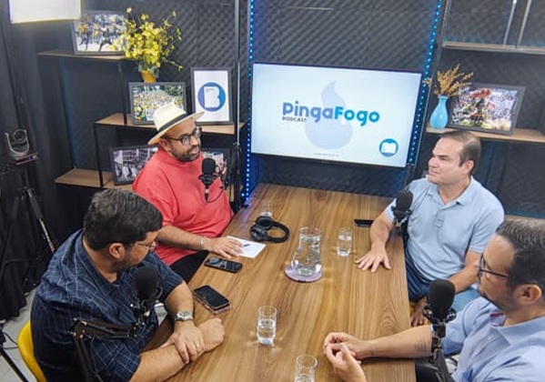 Cacá Leão é o convidado desta semana do podcast ‘Pinga Fogo’; assista