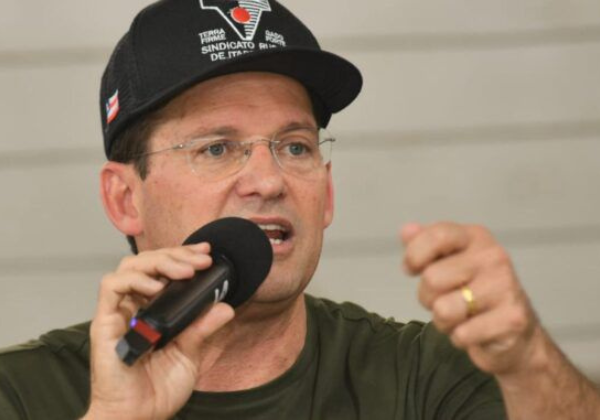 'Ataque direto à democracia', diz Roma ao criticar decisão que restringe pedidos de impeachment no STF