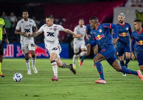 Vitória perde para Bragantino e não depende mais de si para se manter na Série A