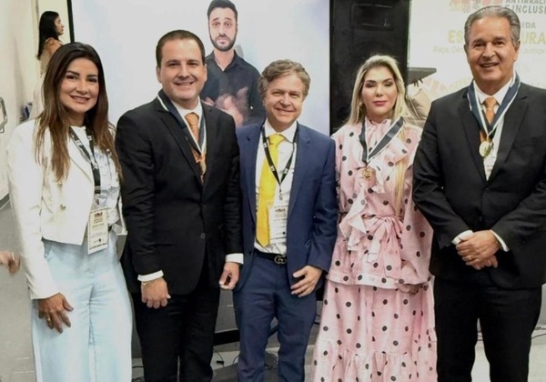 TRE-BA homenageia presidente do tribunal, desembargadora e ex-conselheiro do CNJ