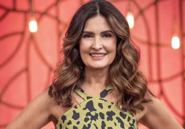 Fátima Bernardes avalia retorno à TV aberta e mantém conversas iniciais com o SBT, aponta portal 