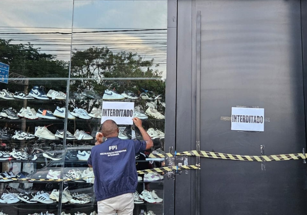 Mais de R$ 2 milhões em produtos falsificados são apreendidas durante em Feira de Santana