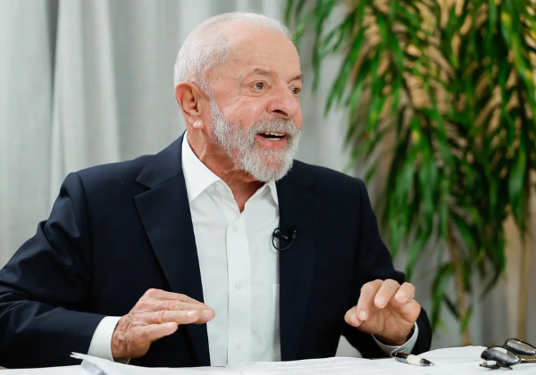 Lula pede apoio de empresários pelo fim da escala 6×1 e redução da jornada de trabalho