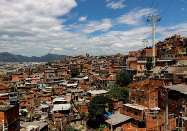 IBGE aponta que 3,1 milhões de brasileiros vivem em vias sem acesso para carros