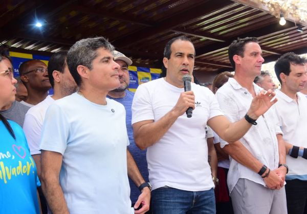 Prefeitura entrega nova orla de Pituaçu com 20 quadras, 25 quiosques e quatro parques infantis