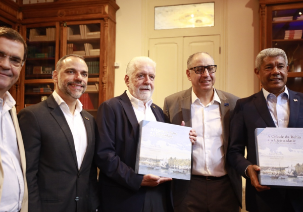 Jerônimo Rodrigues participa de lançamento de projeto de transmissão de energia renovável na Bahia