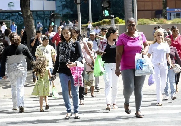 Quase 50% das mulheres brasileiras denunciam desrespeito