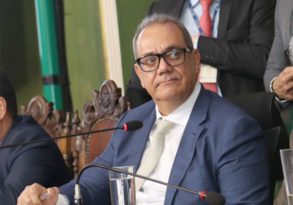 Presidente da Câmara de Salvador pressiona por início das obras de recuperação do Cine Excelsior