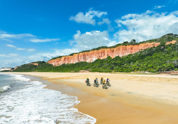 Bahia registra crescimento de 50% no turismo internacional entre janeiro e novembro de 2025