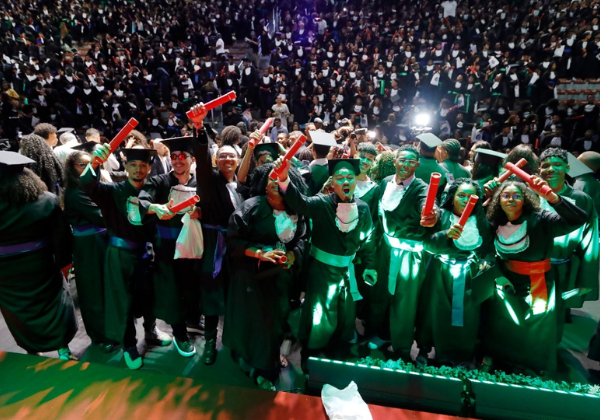 Quase 30 mil estudantes da Educação Profissional e Tecnológica se formaram em cerimônias simultâneas na Bahia