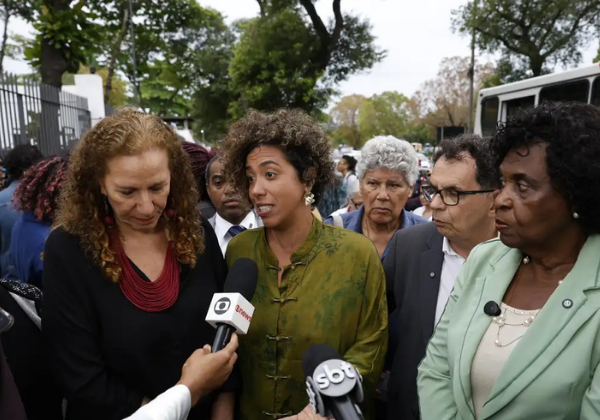 Motta volta atrás e mantém escolta de segurança para deputada do PSOL