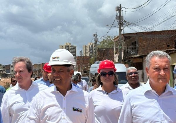 Não adianta agonia para chapa, diz Jerônimo ao lado de Rui e em meio a entrave com Coronel