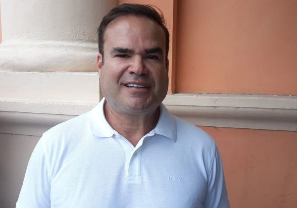 Cacá defende Bruno após fala de Rui sobre 'política de festa' por voto em Salvador