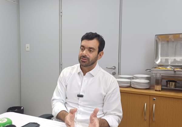 ‘ACM Neto é candidato de qualquer forma’, afirma líder da oposição