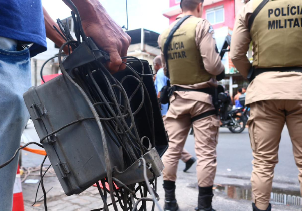 Forças estaduais retiram equipamentos clandestinos de internet e câmeras em Marechal Rondon
