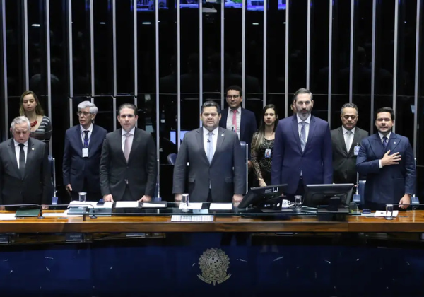 Congresso aprova PLOA de 2026 com despesas de R$ 6,5 trilhões e meta de superávit