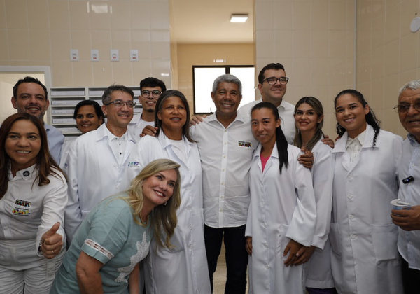 Jerônimo Rodrigues inaugura Hospital de Oncologia do Alto Sertão em Caetité