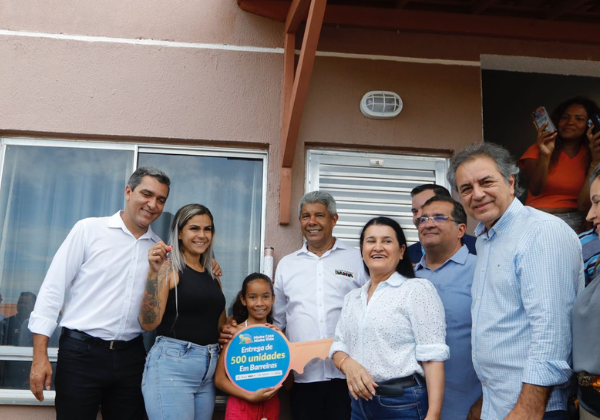Jerônimo Rodrigues entrega 500 moradias do Minha Casa, Minha Vida no oeste da Bahia
