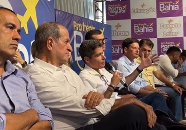 ‘Ficarei contra o PT e contra Lula’, diz ACM Neto ao lado de fiador da campanha de Flávio Bolsonaro