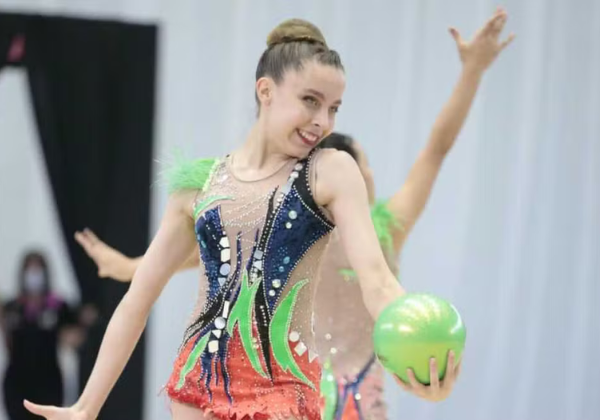Isabelle Marciniak, promessa da ginástica rítmica, morre aos 18 anos