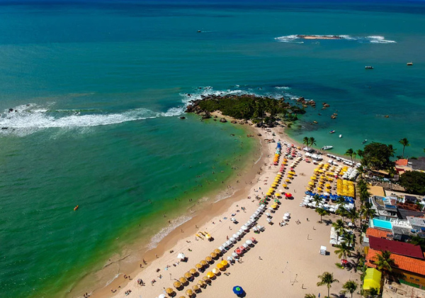 Morro de São Paulo proíbe funcionamento de bares e restaurantes entre 0h e 6h