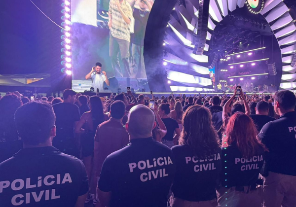 Fiscalizações são intensificadas para combater furtos de celulares no Festival Virada Salvador