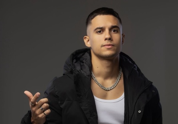 Guga Meyra agita Réveillon em Itacimirim e Itaparica