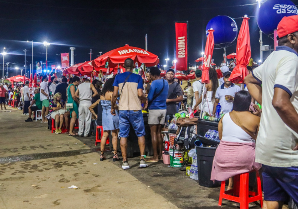 Ambulantes celebram avanços para a categoria no Festival Virada Salvador