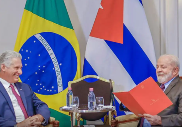 Cuba condena ‘ataque criminoso’ dos EUA contra a Venezuela