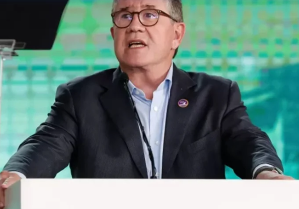 Bilionário campeão de doações coloca R$ 1,7 milhão no partido de Tarcísio