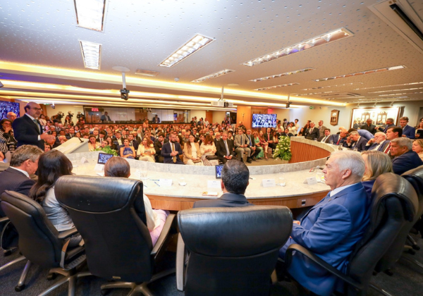 Gildásio Penedo toma posse no TCE/BA e propõe-se a continuar evolução e aprimoramento da Corte