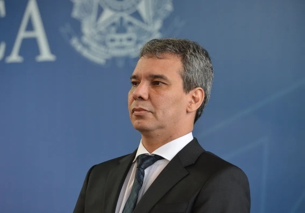 Jurista baiano é cotado para assumir Ministério da Justiça, diz colunista