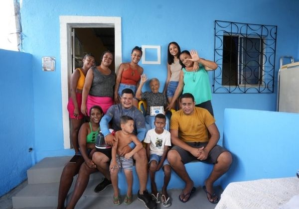 Programa Morar Melhor entrega 102 casas reformadas em Plataforma