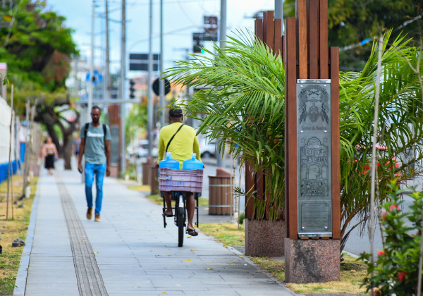 Às vésperas da Lavagem do Bonfim, obras do Caminho da Fé são restauradas após vandalismo