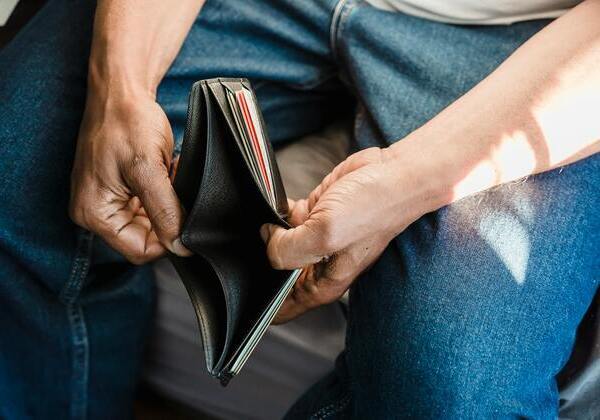 Lula sanciona com vetos lei que prevê regras mais rígidas para devedor