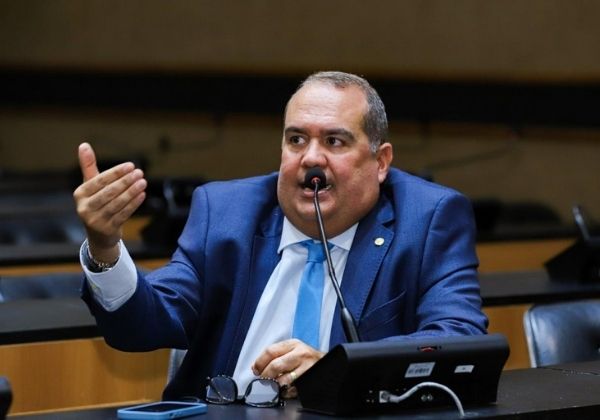 Jerônimo é governador 'mediano' e parte para agressão por não ter resultados, diz Sandro Régis