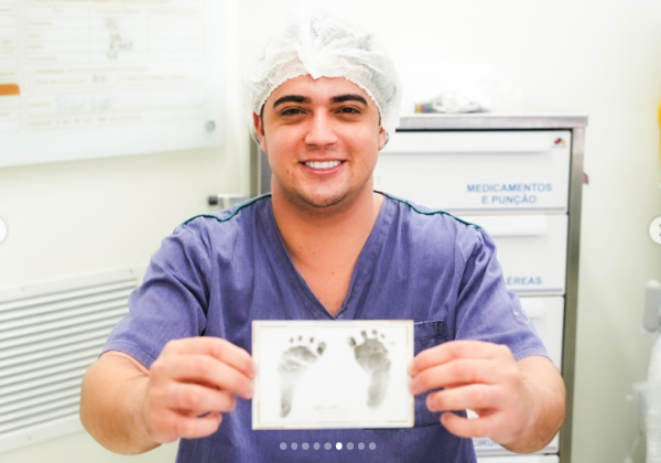 Natanzinho Lima anuncia nascimento do primeiro filho e compartilha fotos do parto