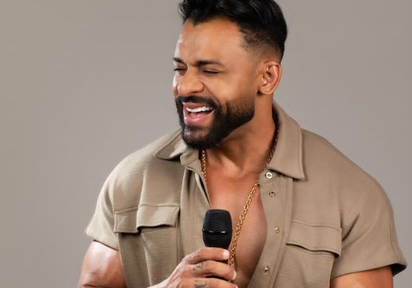 Cantor Júnior Luzz se apresenta no Mariposa Itaigara nesta quinta (15)