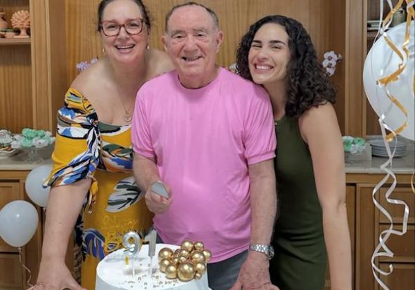 Renato Aragão celebra 91 anos e se emociona com homenagem da filha nas redes sociais 